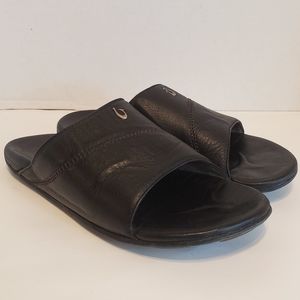 olukai sliders